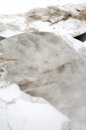 ŁAWA STOLIK OKRĄGŁY CECILIA_S ceramika biały marmur stelaż stal malowana popielaty / złoty HALMAR ZDEJMOWANY BLAT